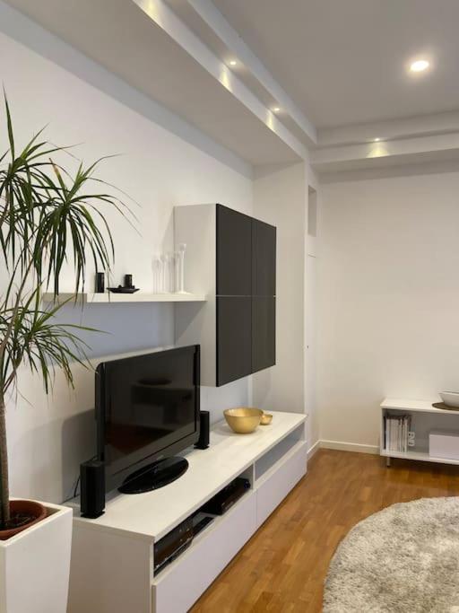 Thesan Lodge, Chic & Modern Design Apartment โกรเซตโต ภายนอก รูปภาพ