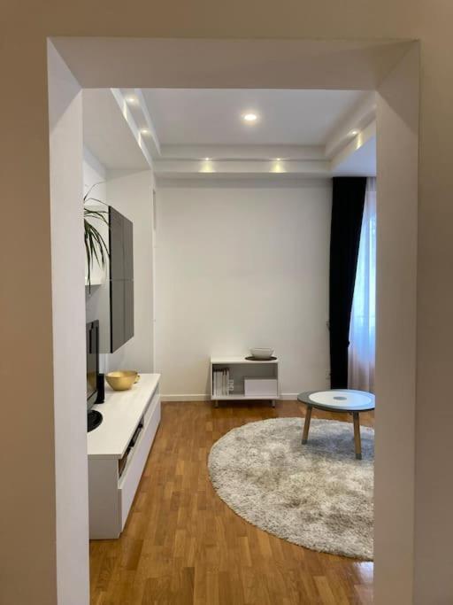 Thesan Lodge, Chic & Modern Design Apartment โกรเซตโต ภายนอก รูปภาพ