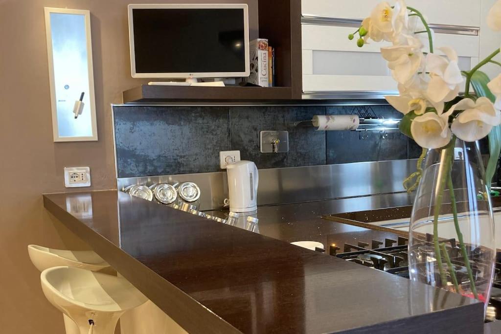 Thesan Lodge, Chic & Modern Design Apartment โกรเซตโต ภายนอก รูปภาพ