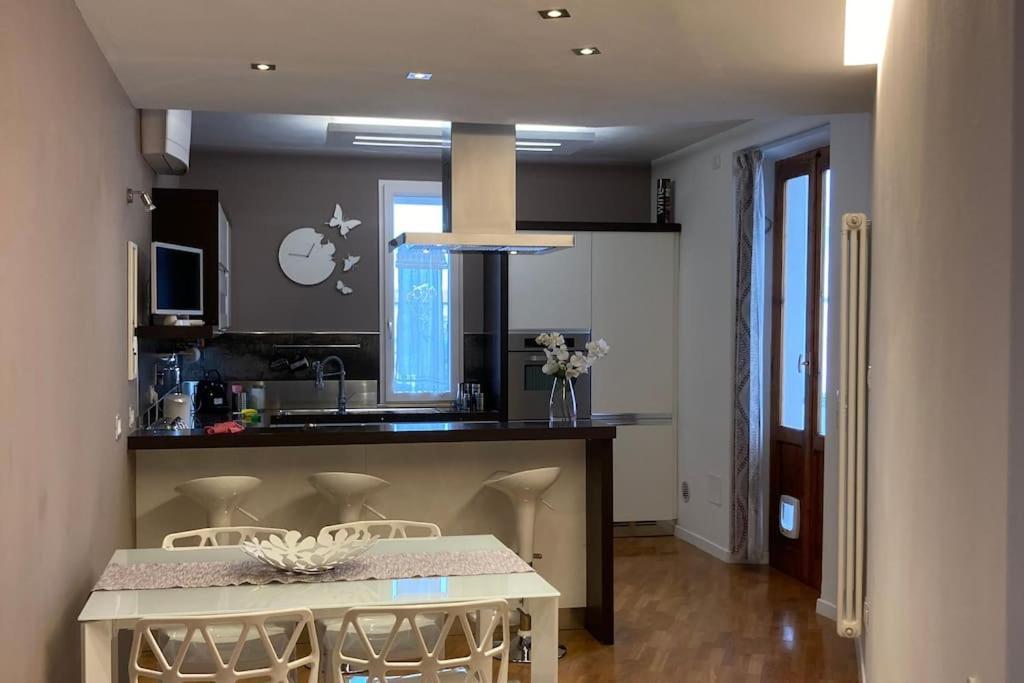 Thesan Lodge, Chic & Modern Design Apartment โกรเซตโต ภายนอก รูปภาพ